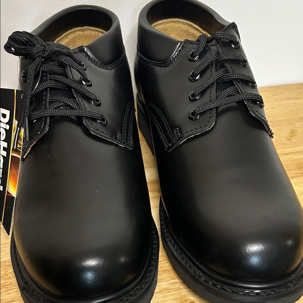 DieHard Men's Classic Black Oxford Shoes - Picture 4 of 6